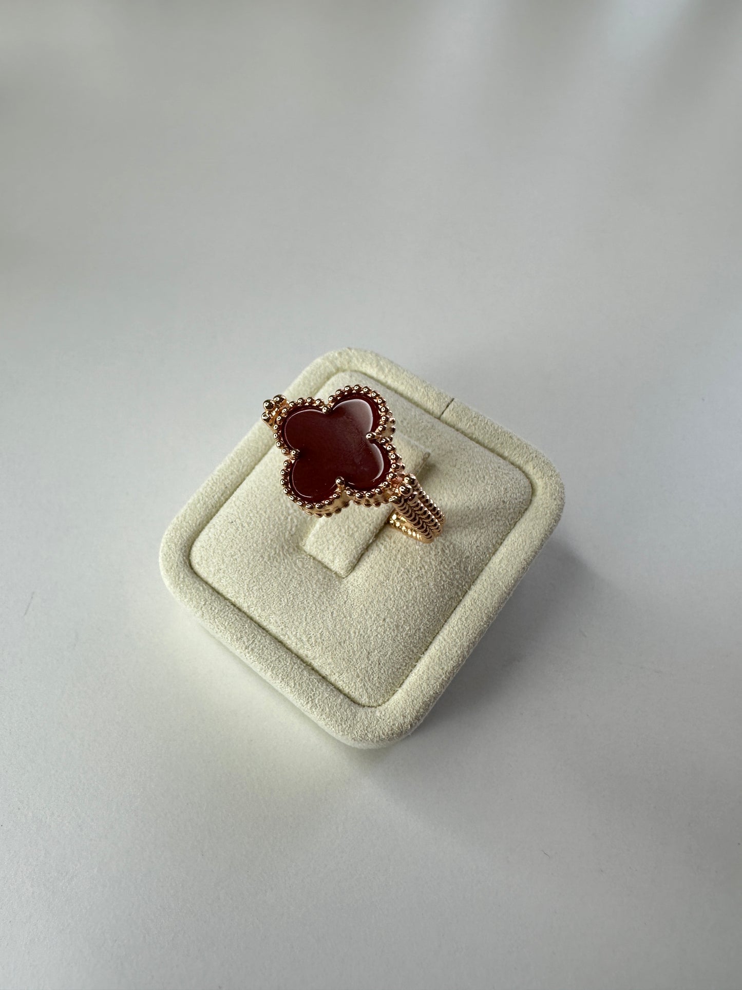 VCA Clover Ring