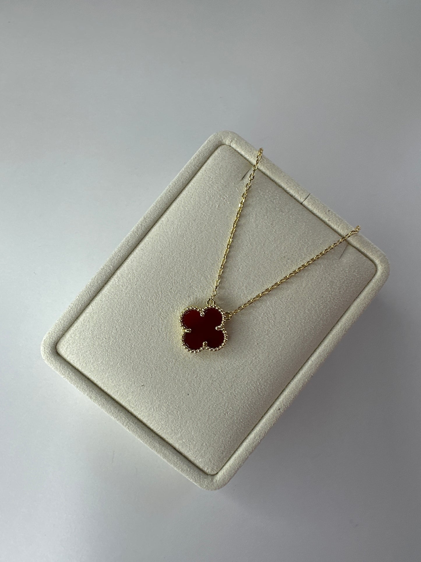 VCA MAGIC CLOVER NECKLACE