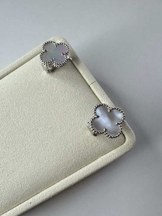 Single Clover Stud Earrings