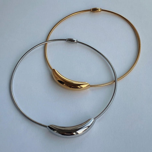Magnetic Tube Necklace – Silver