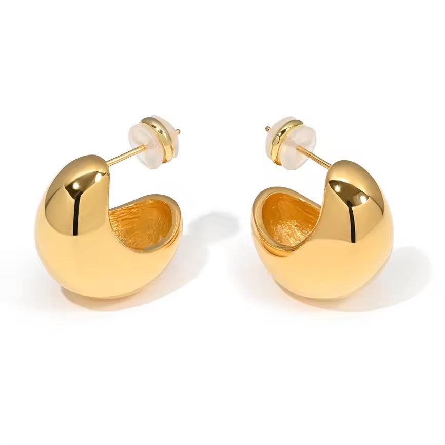 MINIMAL STUD EARRING