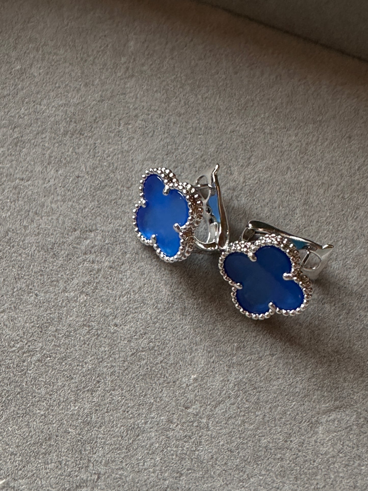 VCA CLOVER MEDIUM 1 MOTIFS EARRINGS