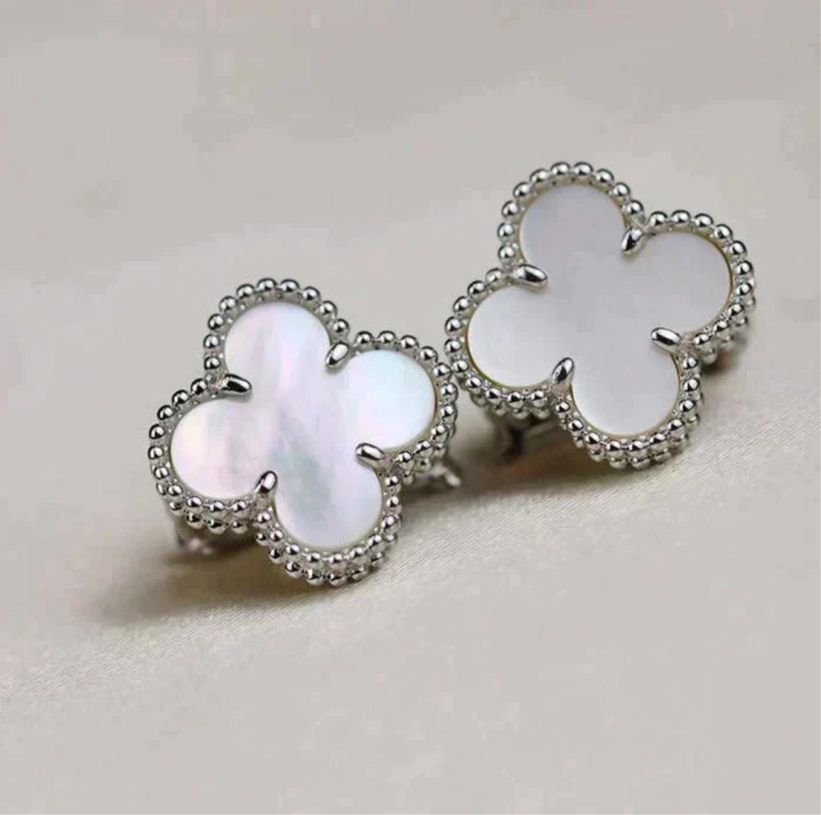 VCA CLOVER MEDIUM 1 MOTIFS EARRINGS
