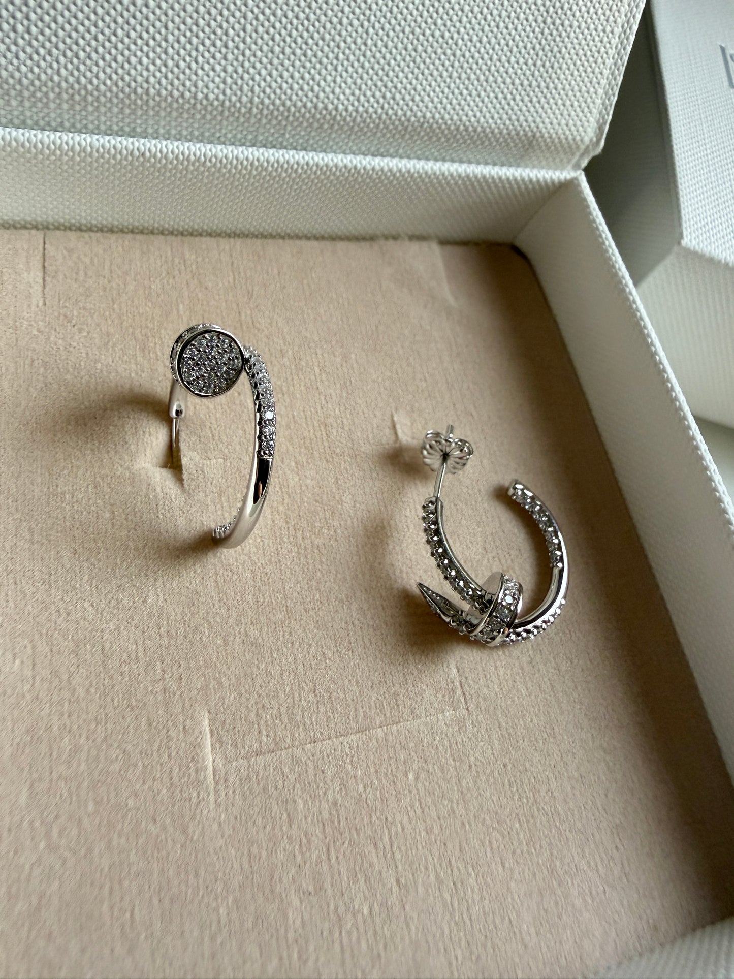 Cartie Nail EARRINGS