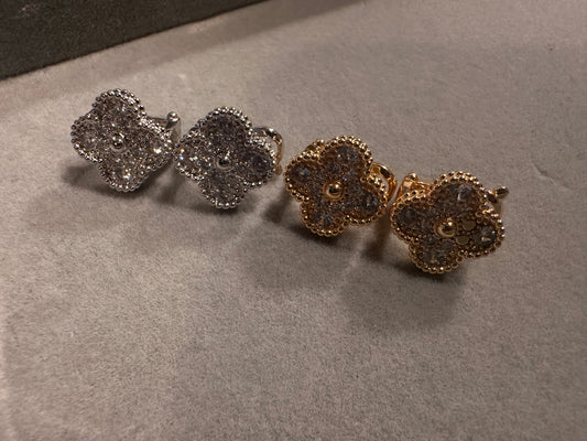 VCA CLOVER MEDIUM 1 MOTIFS EARRINGS
