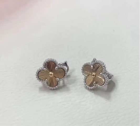 VCA CLOVER MEDIUM 1 MOTIFS EARRINGS