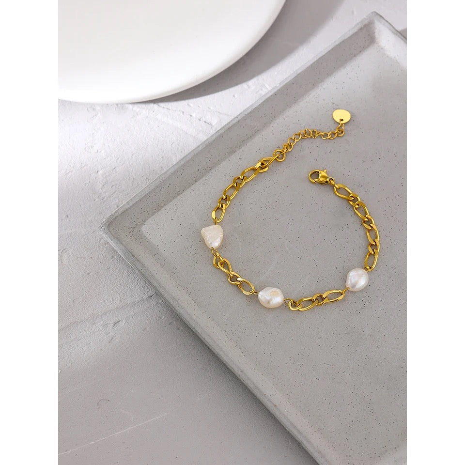 Bennet Pearl Chain Bracelet