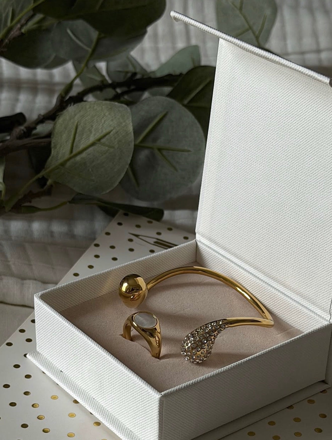 Drop Stone Bangle