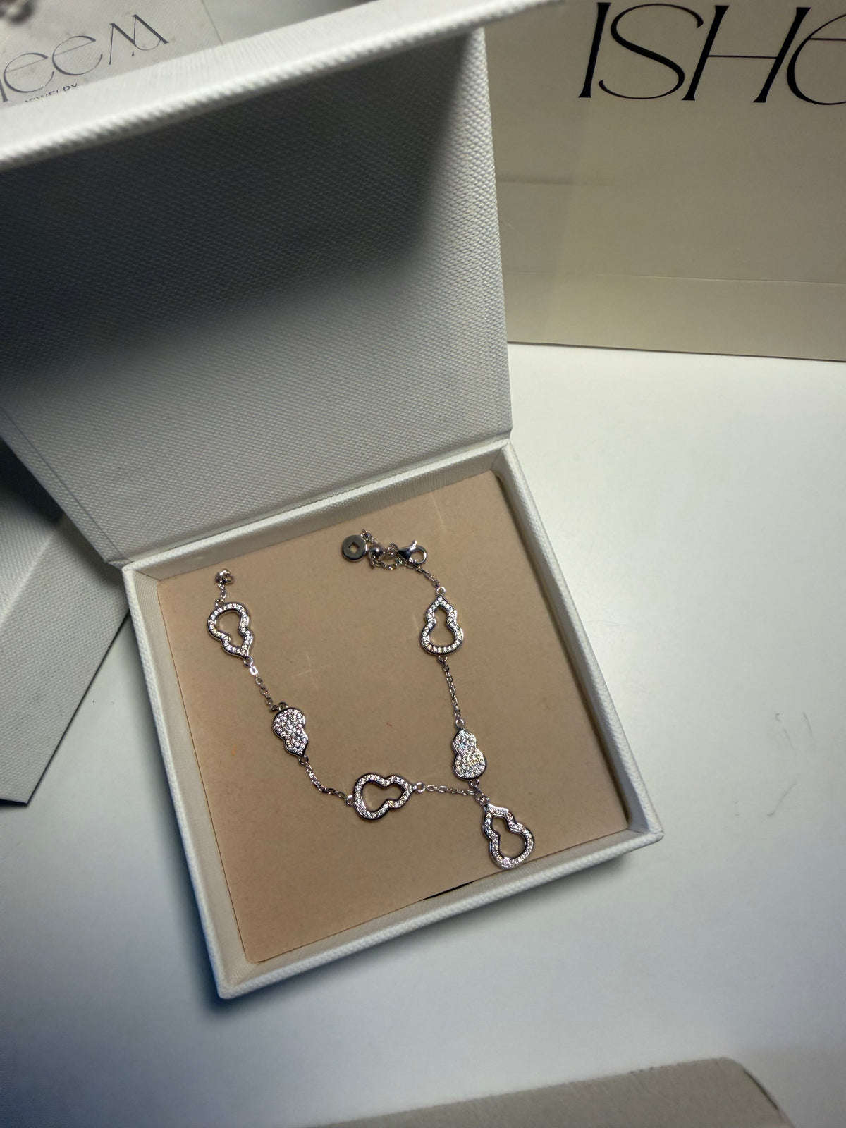 Bracelet