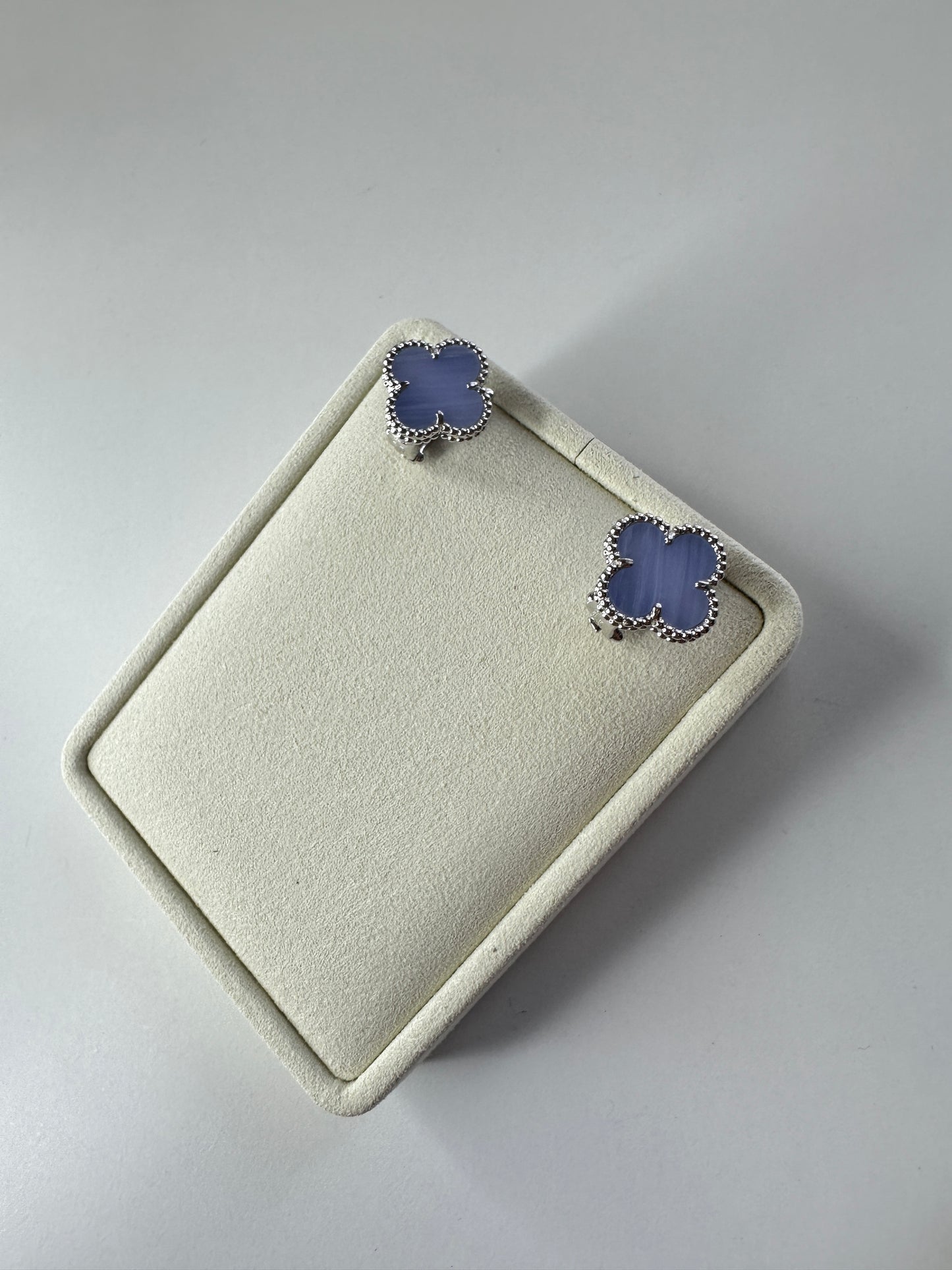 VCA CLOVER MEDIUM 1 MOTIFS EARRINGS