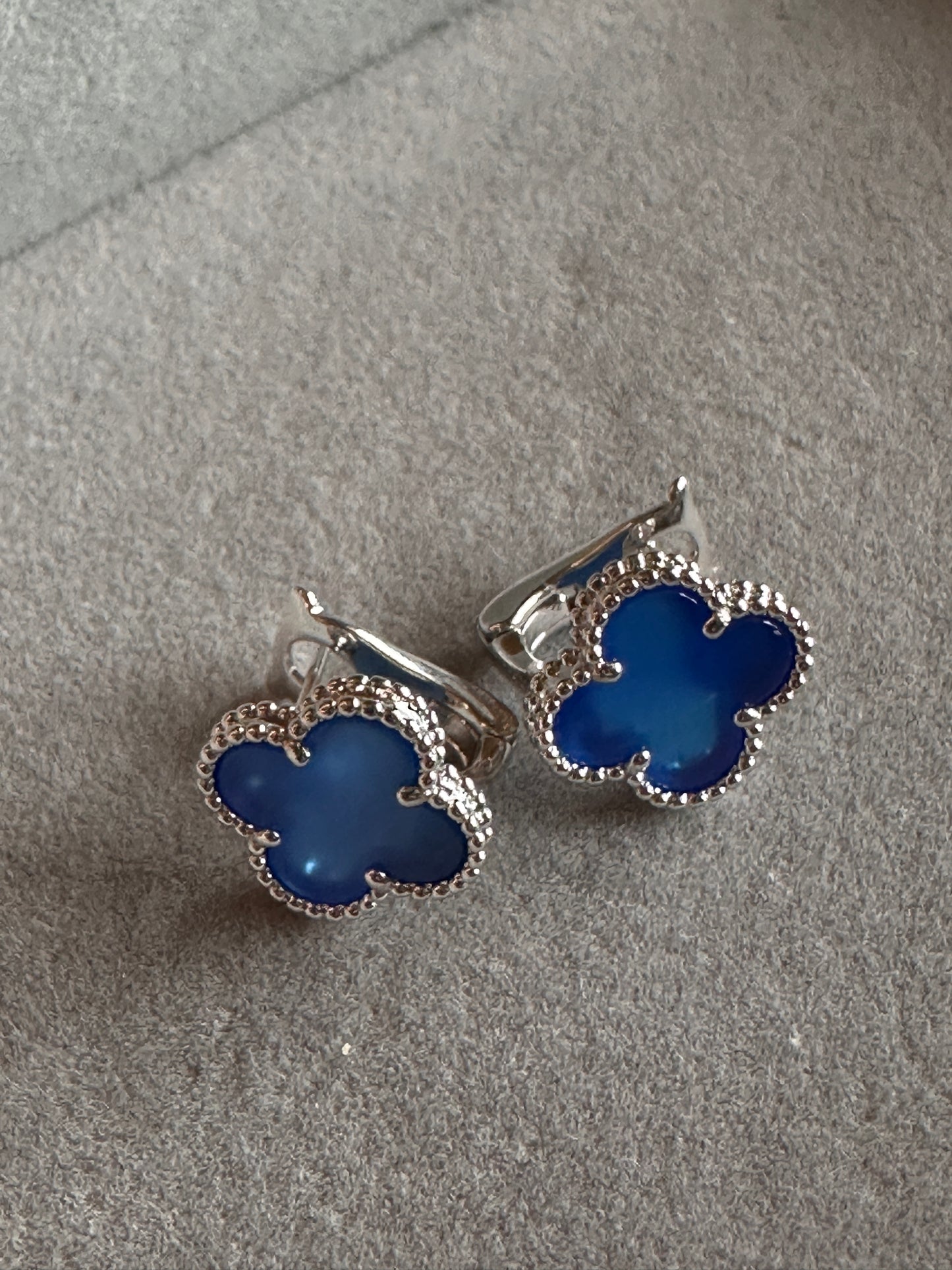 VCA CLOVER MEDIUM 1 MOTIFS EARRINGS