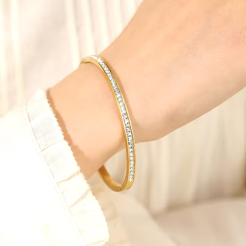 Slender Bangle