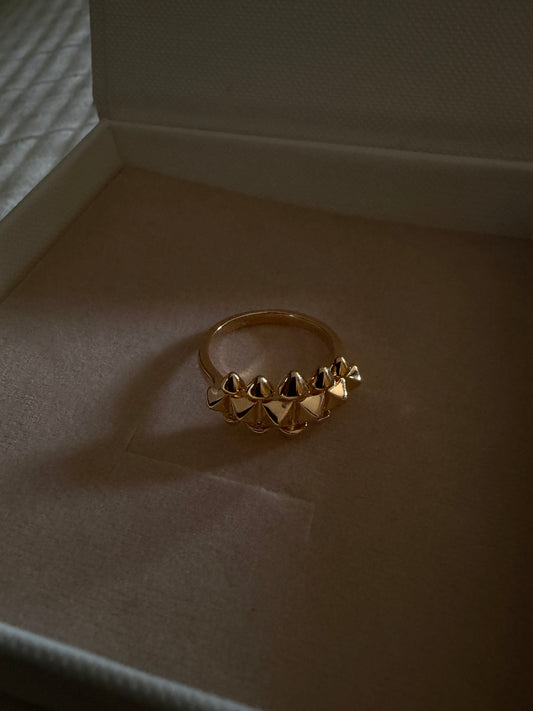 Cartie Pyramid Stud Gold Ring