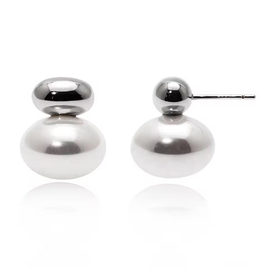 PEARL STUD EARRING