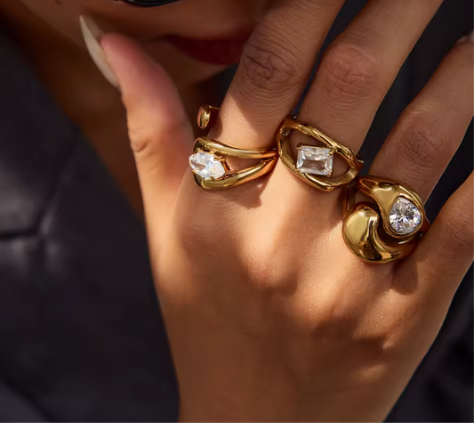 Contorto Ring