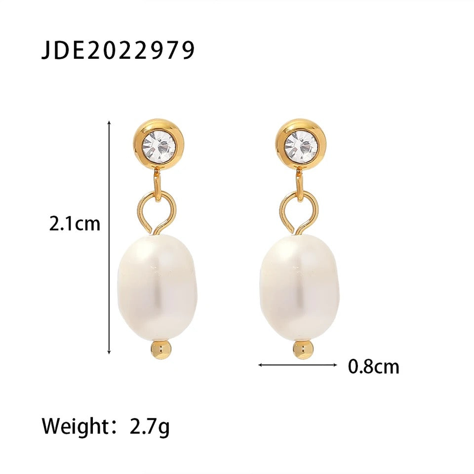 Ena Pearl Earrings