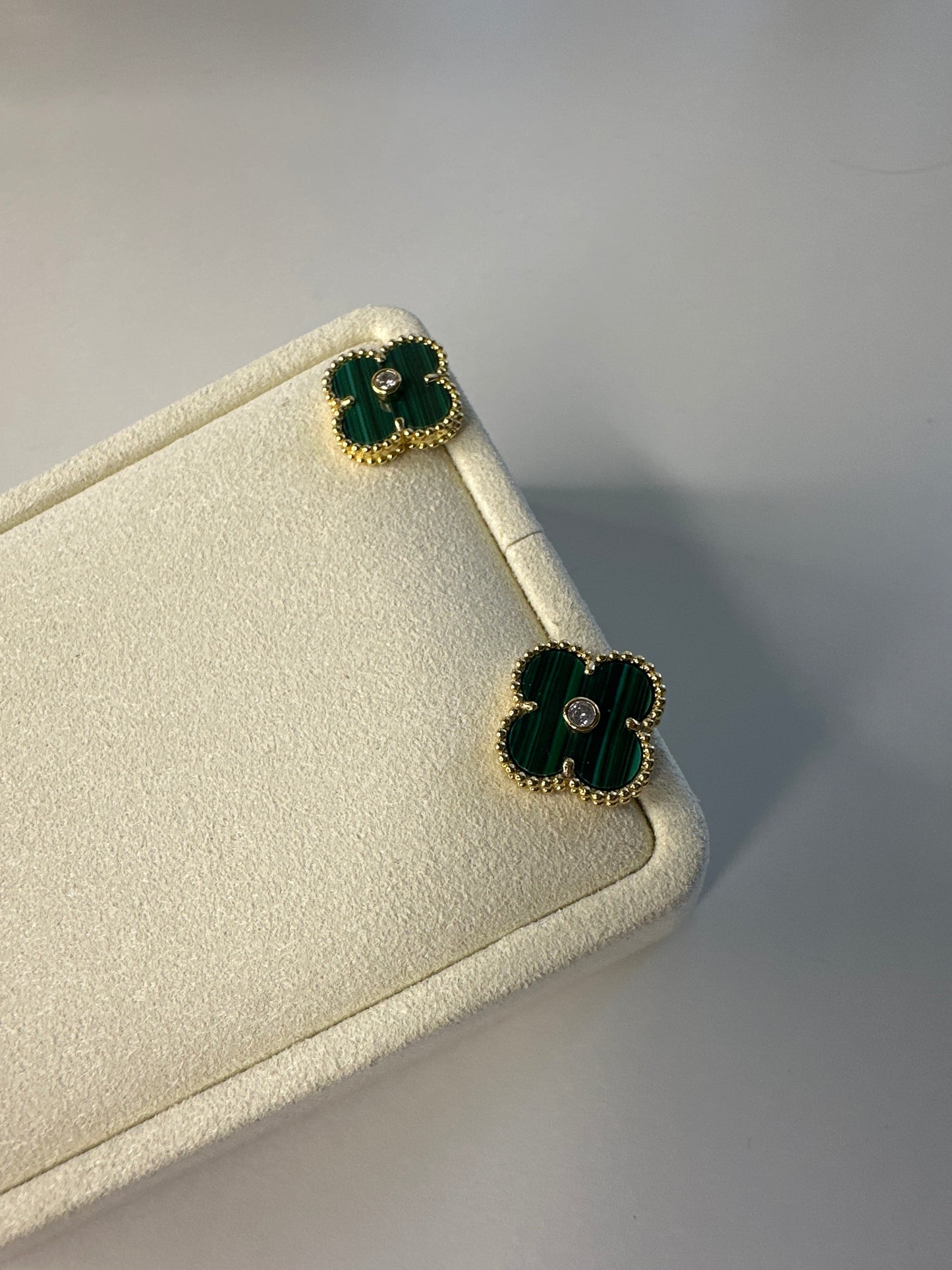 VCA CLOVER MEDIUM 1 MOTIFS EARRINGS