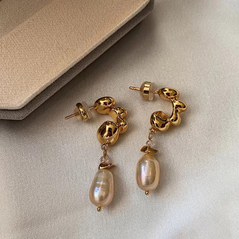 PEARL STUD EARRING