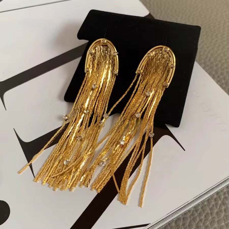 WATERFALL STONE EARRING