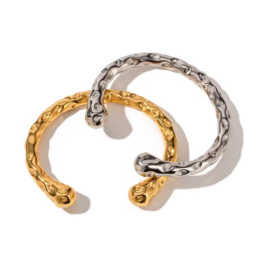 Soleil Hammered Bangle