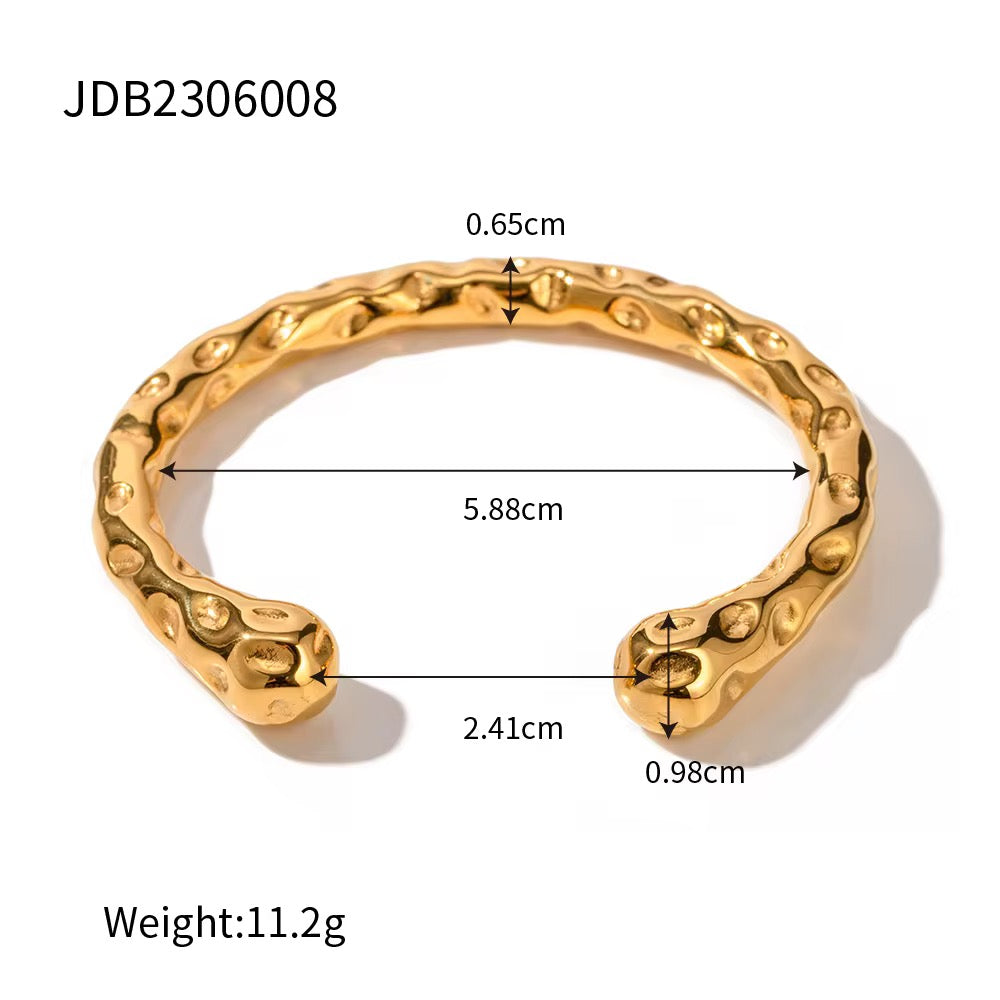 Soleil Hammered Bangle