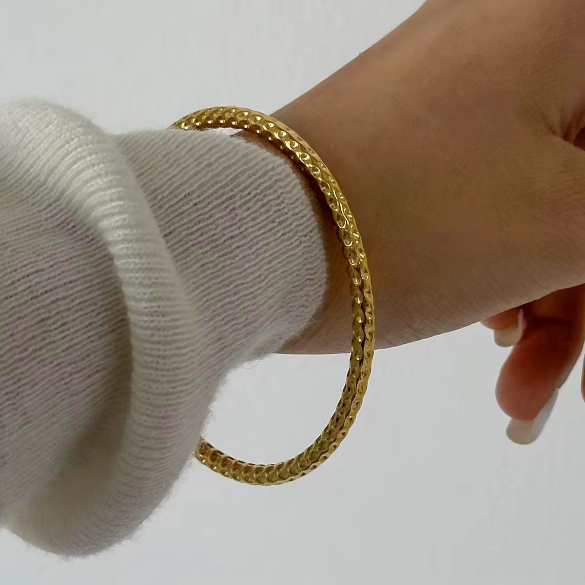 Hammered Closed Bangle