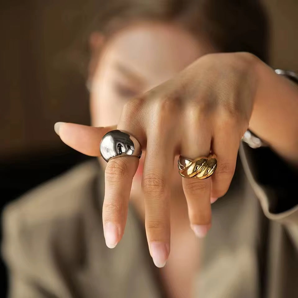 Twist Ring