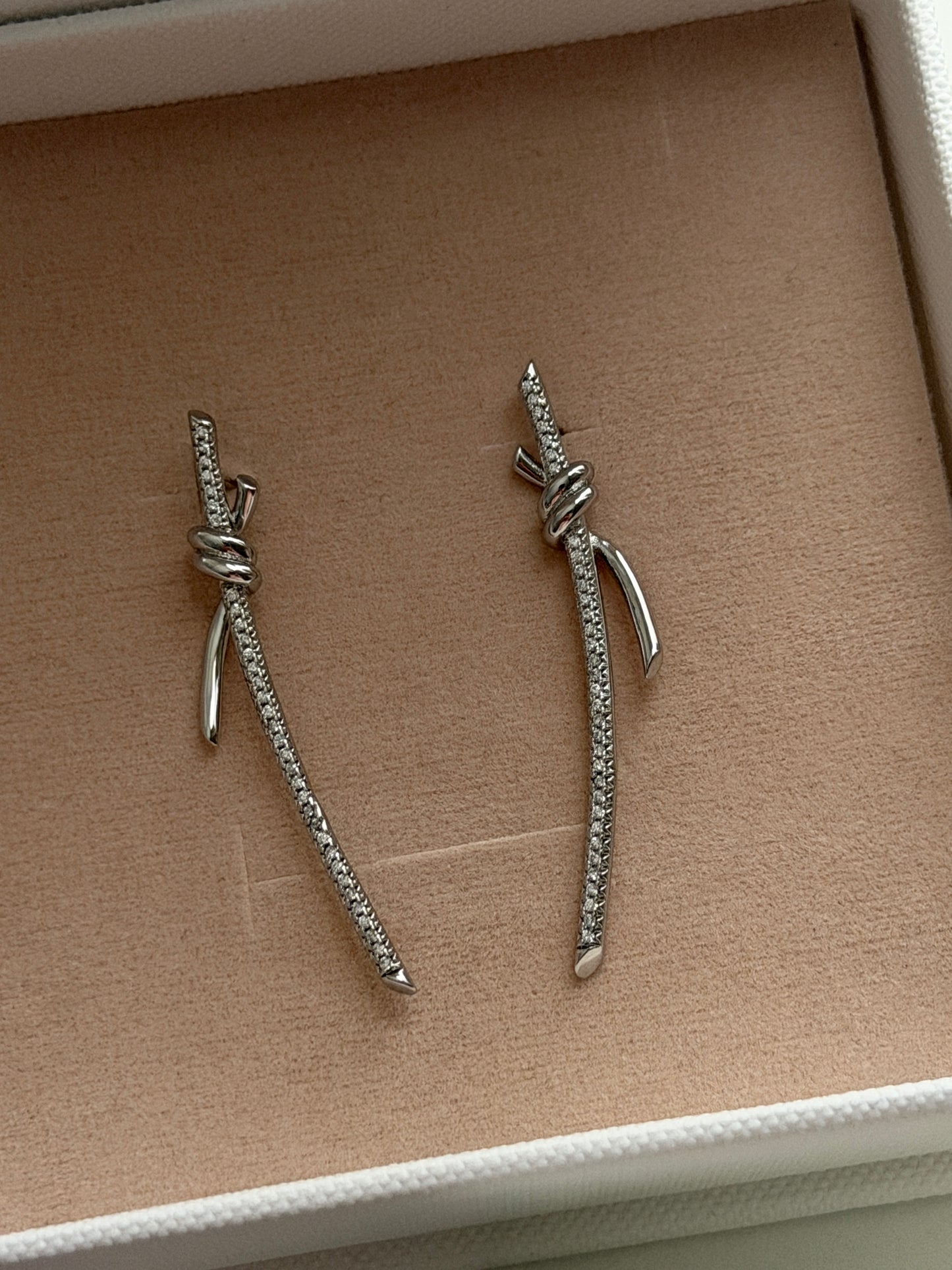 Tiffany knot Earring