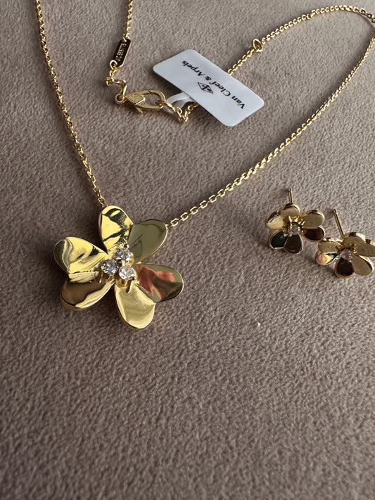 VCA Earring and Bracelet Set