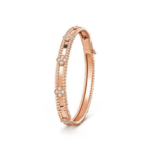 VCA Perlee bangle