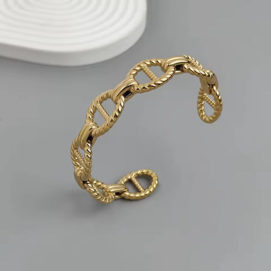 Exquisite Bangle